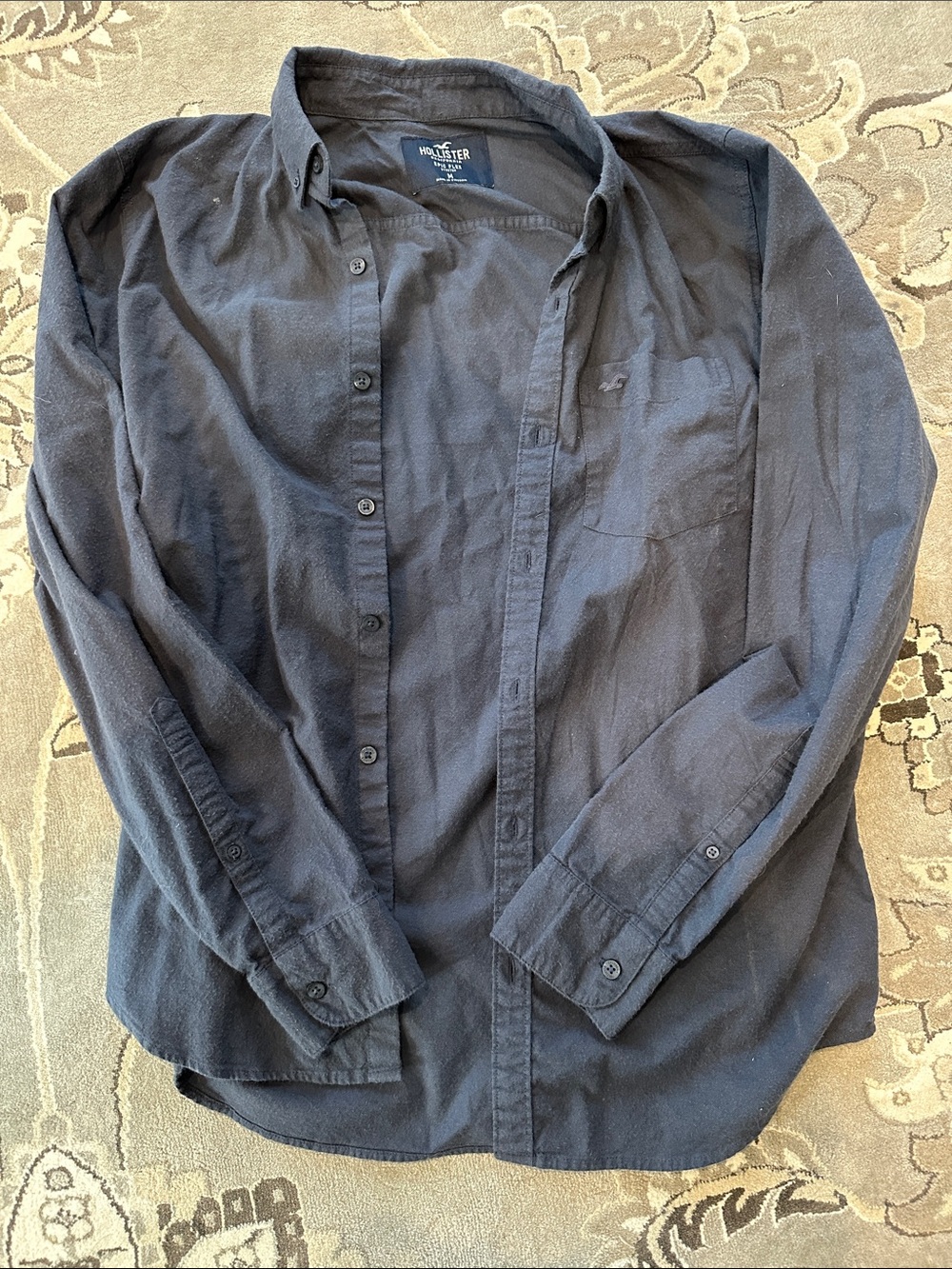 Hollister Men’s Navy medium Button-Down Shirt